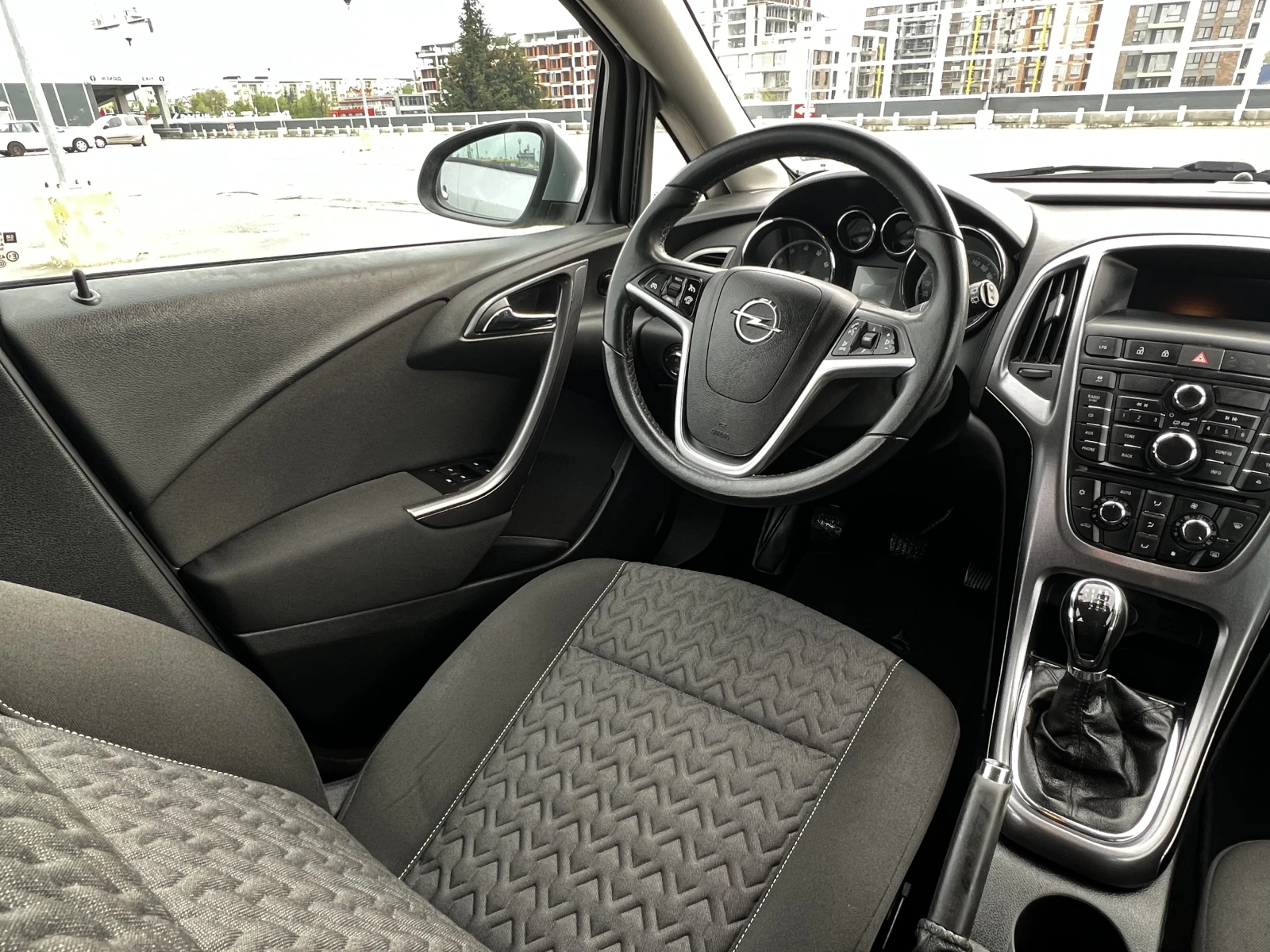 Opel Astra J �������� ��� | Mobile.bg � ����������� 9