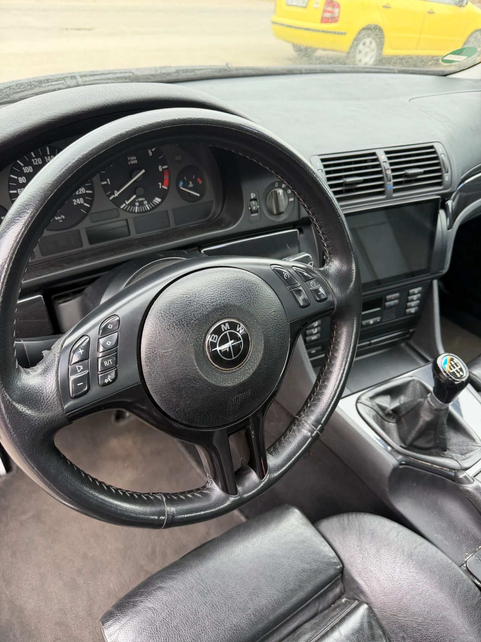 BMW 523 TOP/523i/COMFORT, снимка 9 - Автомобили и джипове - 54578160