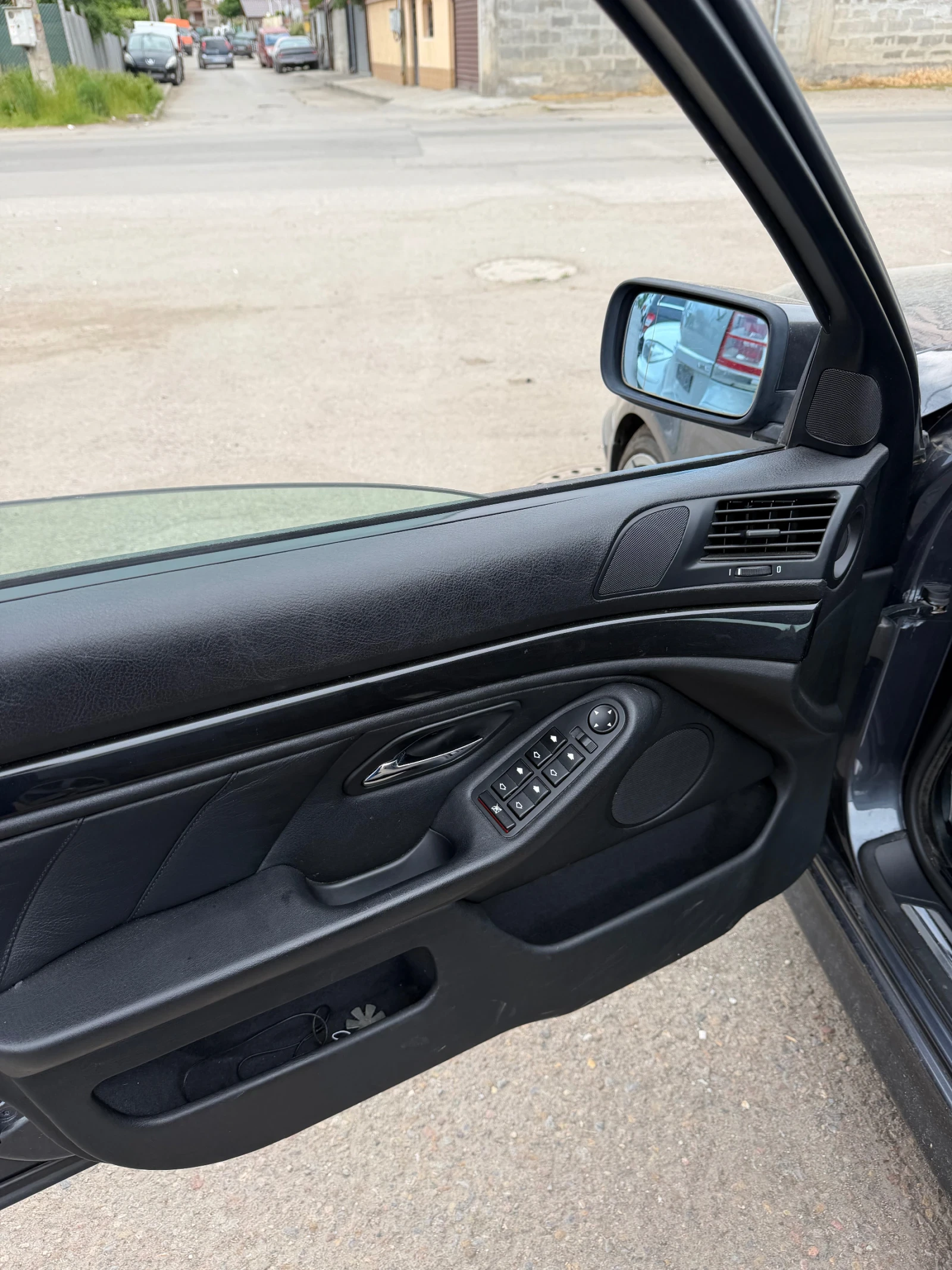 BMW 523 TOP/523i/COMFORT, снимка 7 - Автомобили и джипове - 54578160