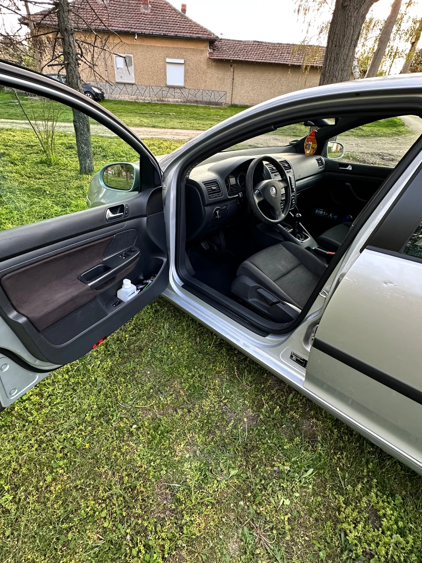 VW Golf Голф 5 1.9 тди 105 коня, снимка 11 - Автомобили и джипове - 54700069