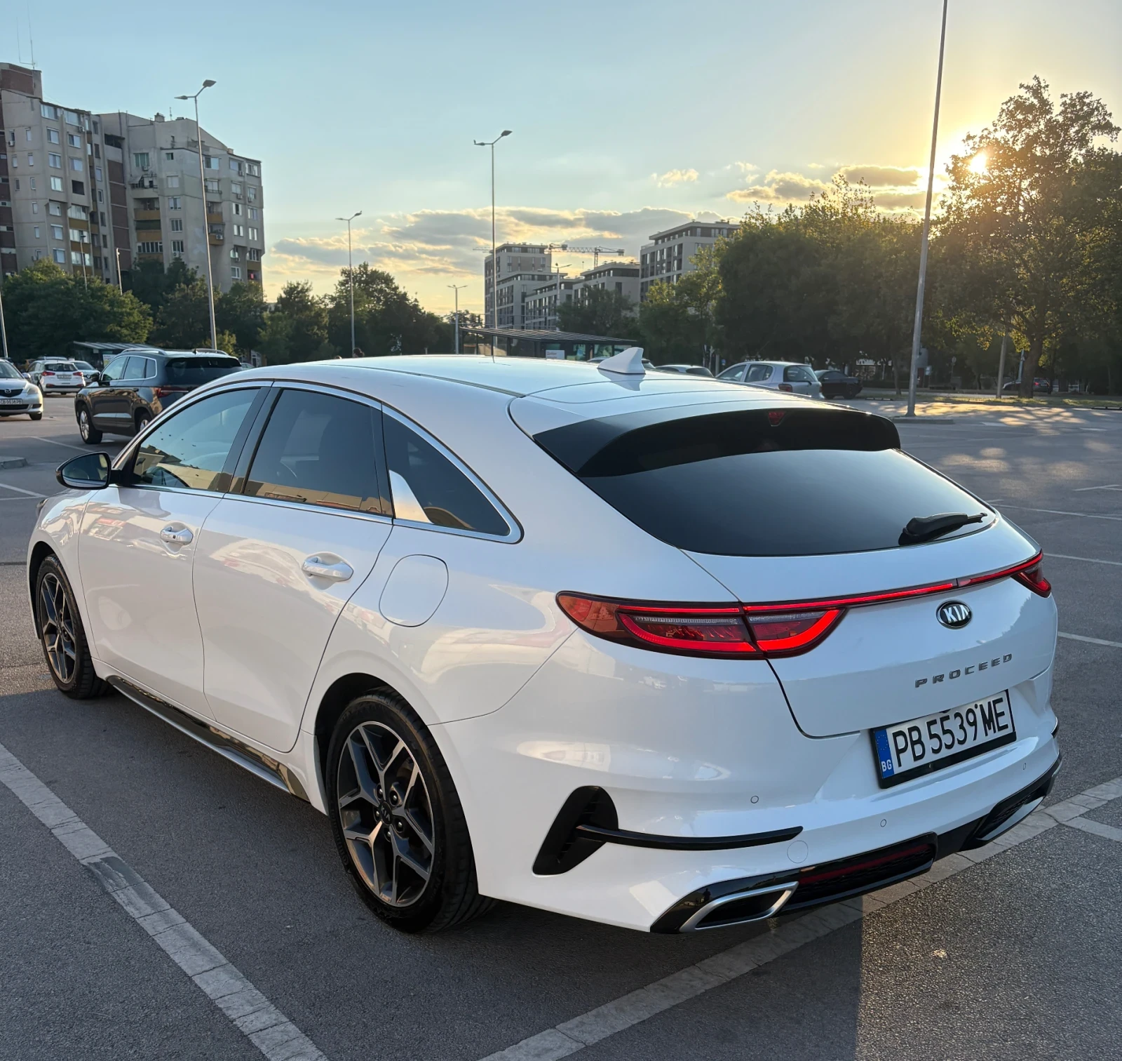 Kia Pro ceed 1.4 T-GDI JBL, снимка 5 - Автомобили и джипове - 54865440