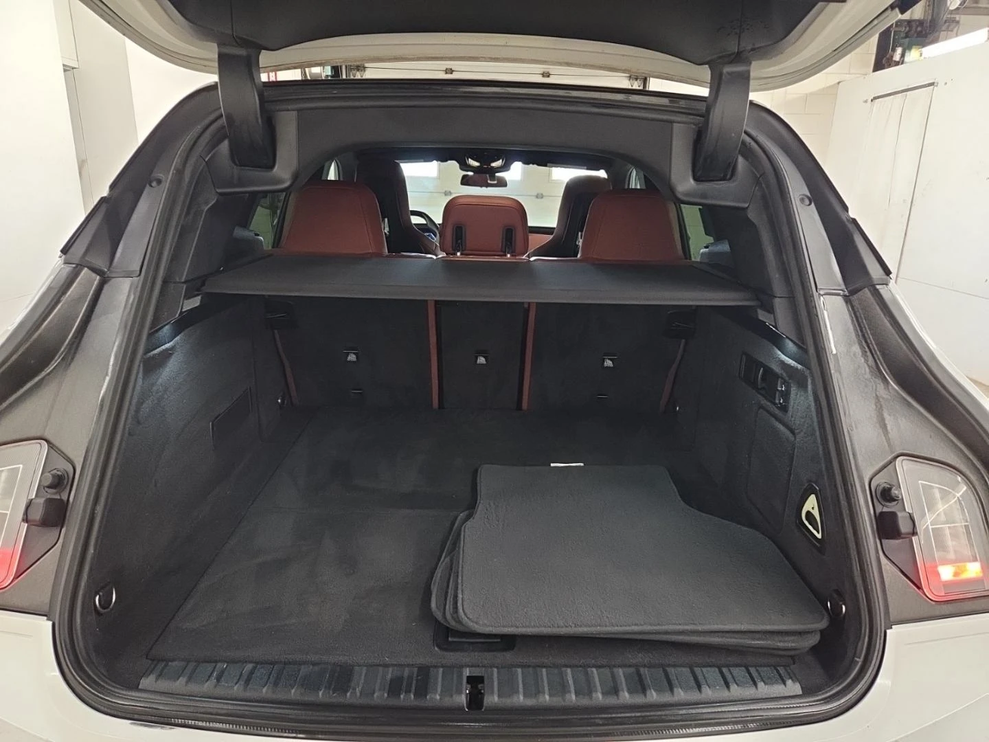 BMW iX M-pkg| Distronic| H/K| Soft-Close| HUD| Massage, снимка 17 - Автомобили и джипове - 55232688