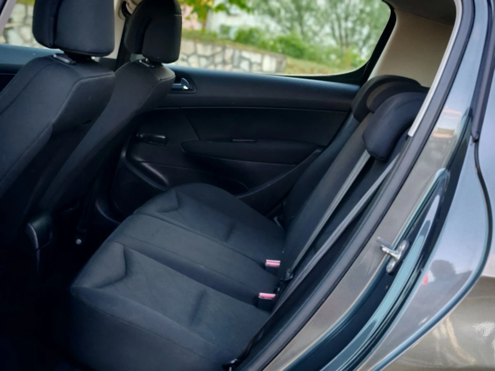 Peugeot 308 1.6HDI(109)* КЛИМАТИК* НОВ ВНОС* , снимка 15 - Автомобили и джипове - 55236554