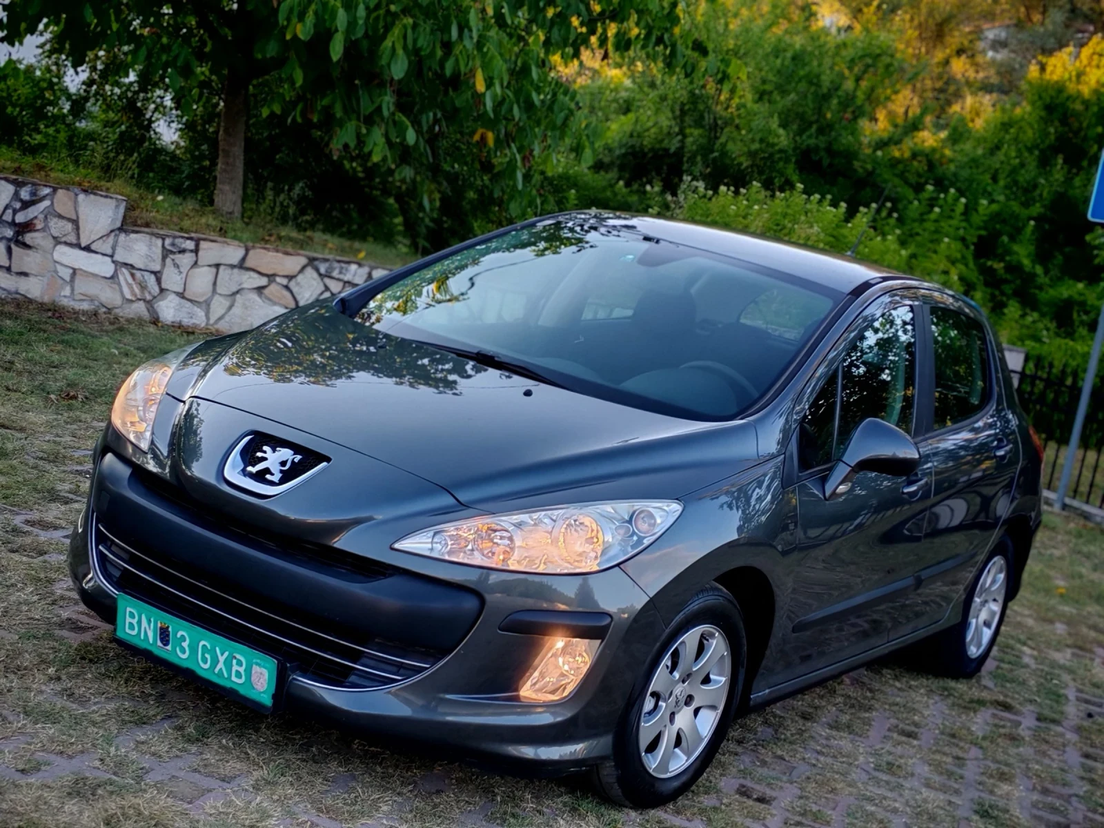Peugeot 308 1.6HDI(109)* КЛИМАТИК* НОВ ВНОС* , снимка 2 - Автомобили и джипове - 55236554