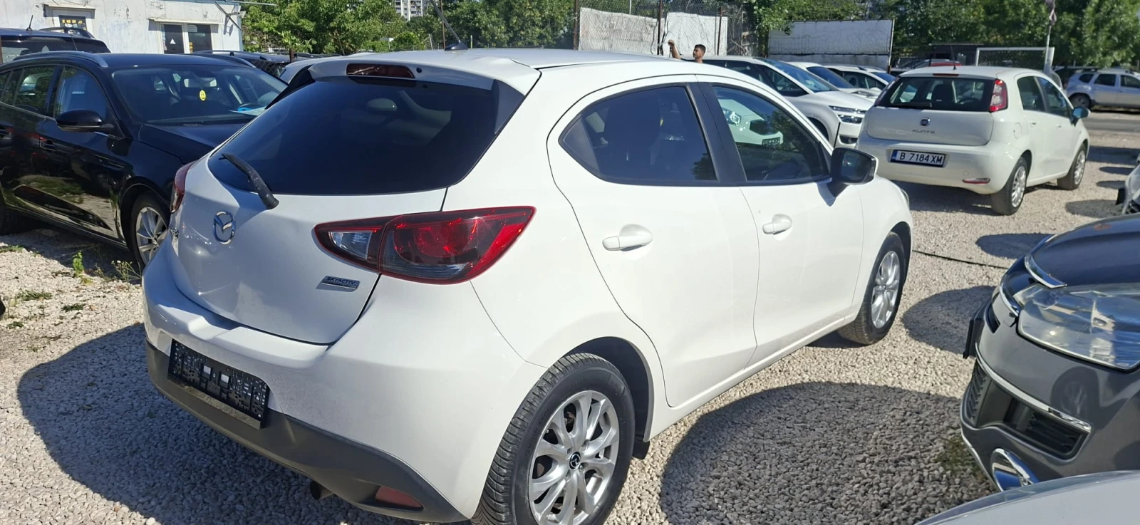 Mazda 2, снимка 4 - Автомобили и джипове - 55499072
