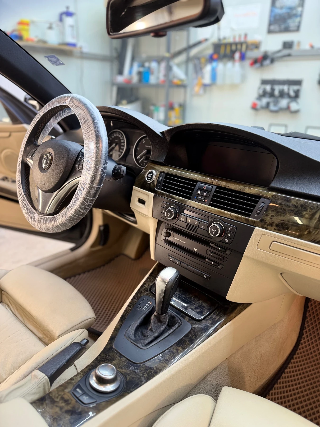 BMW 330, снимка 10 - Автомобили и джипове - 55545841