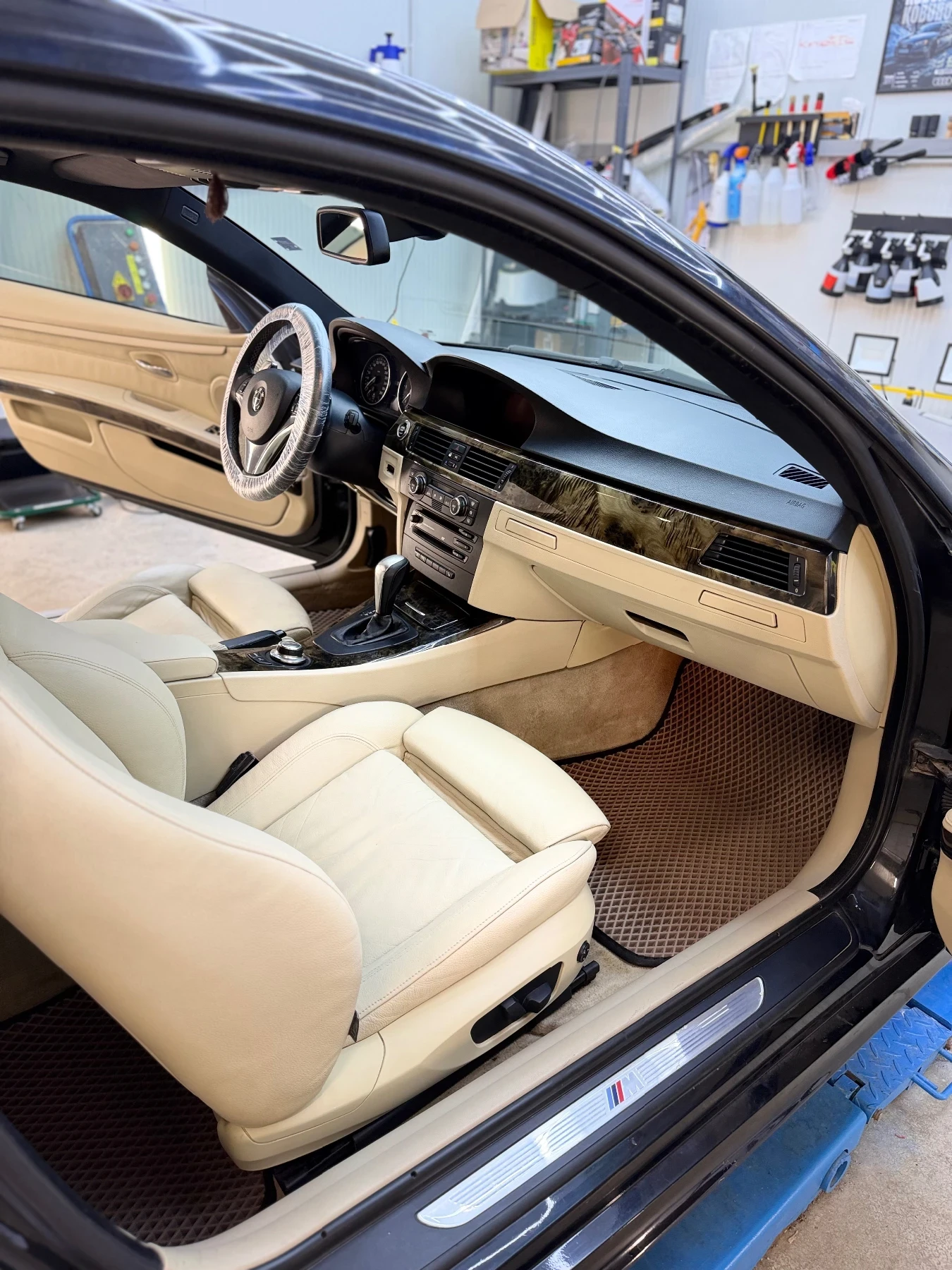 BMW 330, снимка 11 - Автомобили и джипове - 55545841