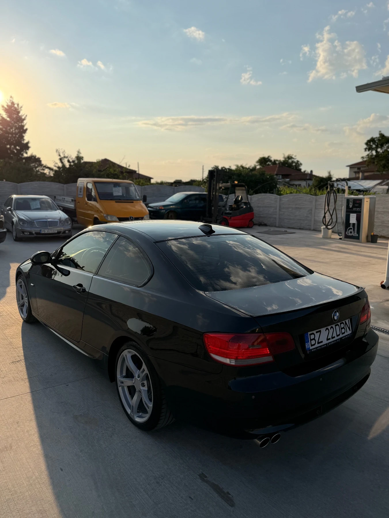 BMW 330, снимка 7 - Автомобили и джипове - 55545841