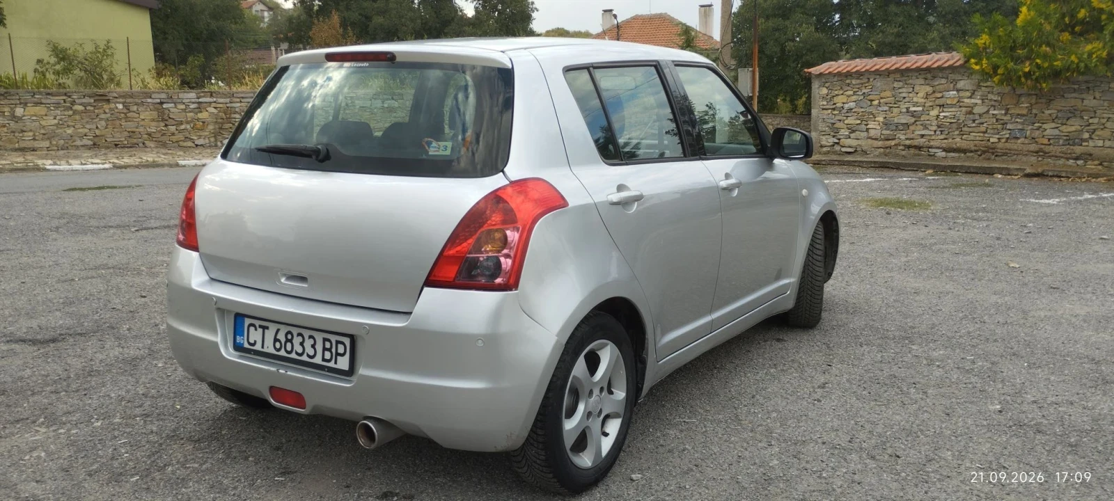 Suzuki Swift Бензин газ, снимка 5 - Автомобили и джипове - 56165845