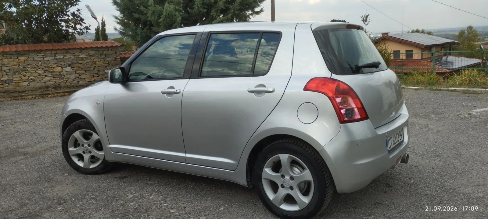 Suzuki Swift Бензин газ, снимка 6 - Автомобили и джипове - 56165845