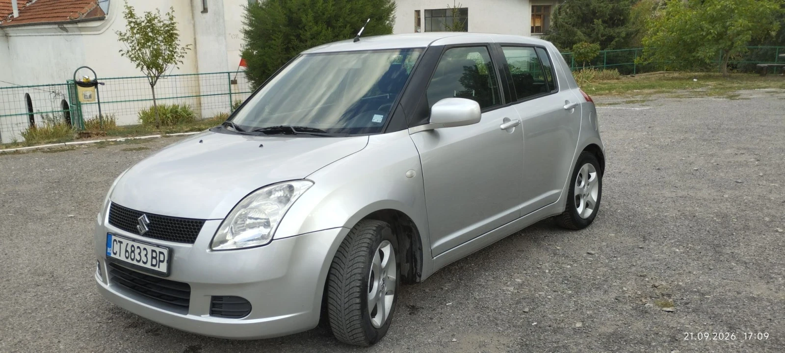 Suzuki Swift Бензин газ, снимка 7 - Автомобили и джипове - 56165845