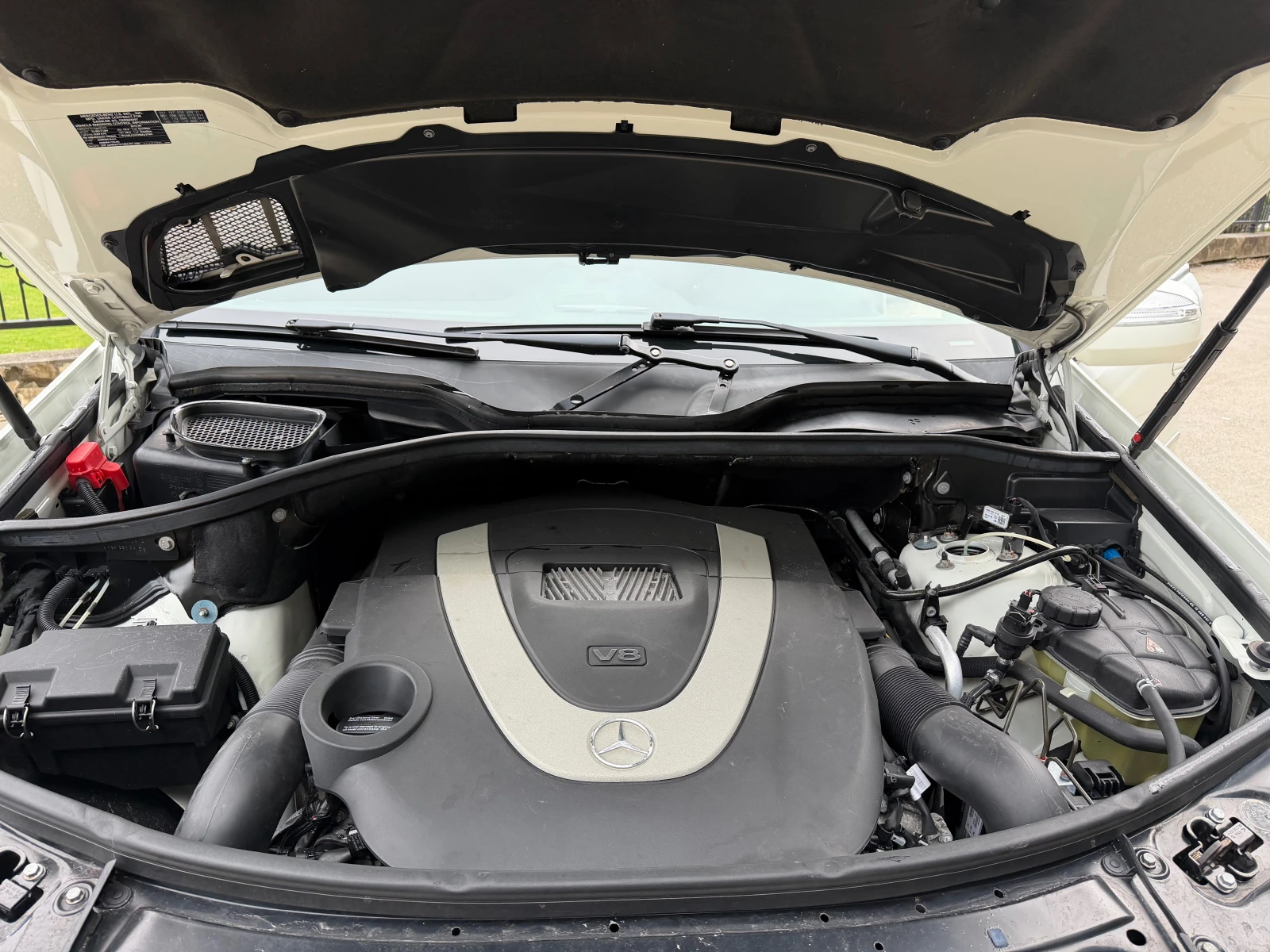 Mercedes-Benz ML 550 AMG, снимка 15 - Автомобили и джипове - 56323412