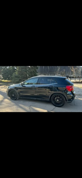     Mercedes-Benz GLA 220 AMG Premium| 4 MATIC