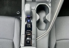 Toyota C-HR 1.8 Hybrid 140кс в Гаранция Обслужен - 27850 € / 54469.87 лв. - 25119682 10