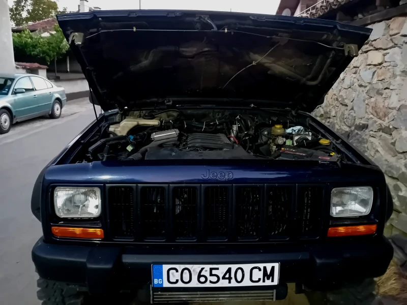 Jeep Cherokee, снимка 10 - Автомобили и джипове - 47135634