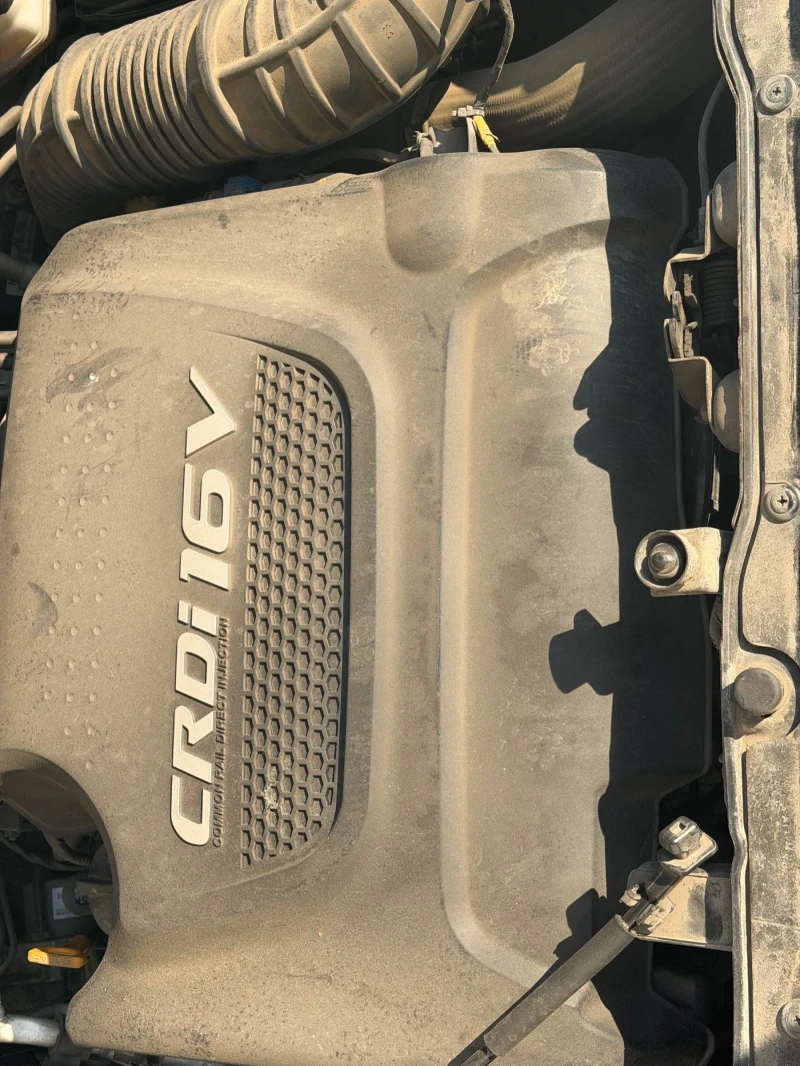 Hyundai IX35 2.0 CRDI, снимка 9 - Автомобили и джипове - 52847796