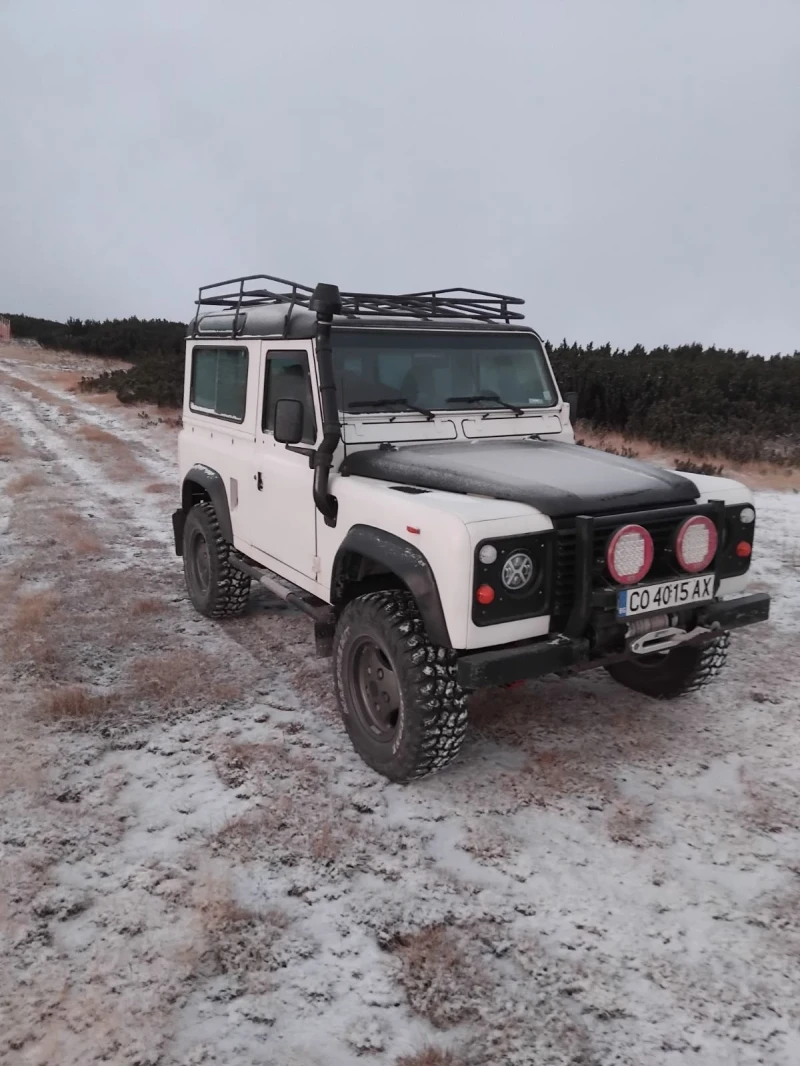 Land Rover Defender, снимка 2 - Автомобили и джипове - 53400641