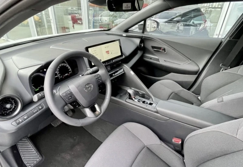 Toyota C-HR 1.8 Hybrid 140кс в Гаранция Обслужен, снимка 8 - Автомобили и джипове - 53436272