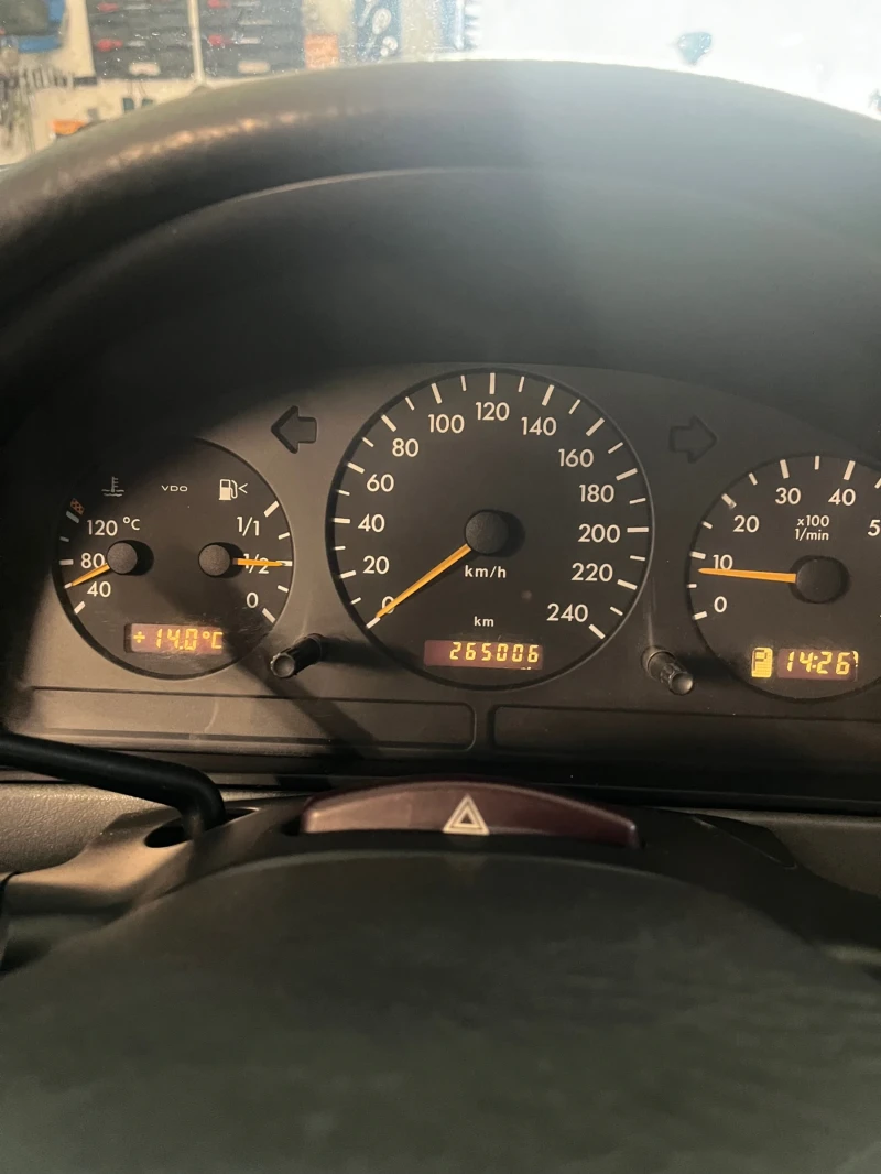 Mercedes-Benz ML 350 3.5 Газ Бензин 245кс, снимка 8 - Автомобили и джипове - 53441264