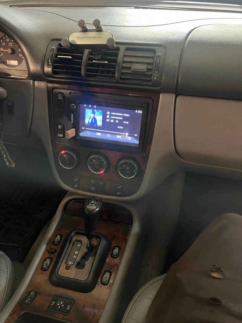 Mercedes-Benz ML 350 3.5 Газ Бензин 245кс, снимка 7 - Автомобили и джипове - 53441264