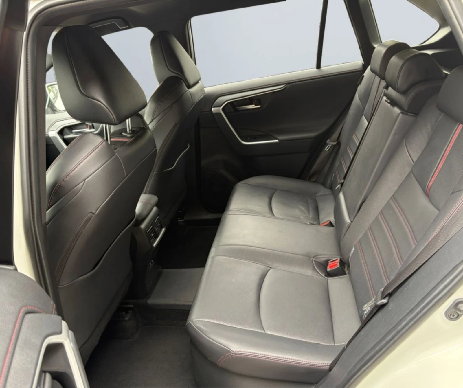 Toyota Rav4 Plug-in-Hybrid| 4x4 | Head-Up | Кожа | JBL - изображение 10