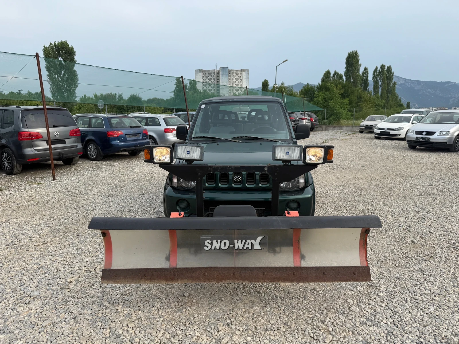 Suzuki Jimny 1.3i-80PS-СНЕГОРИН - изображение 2