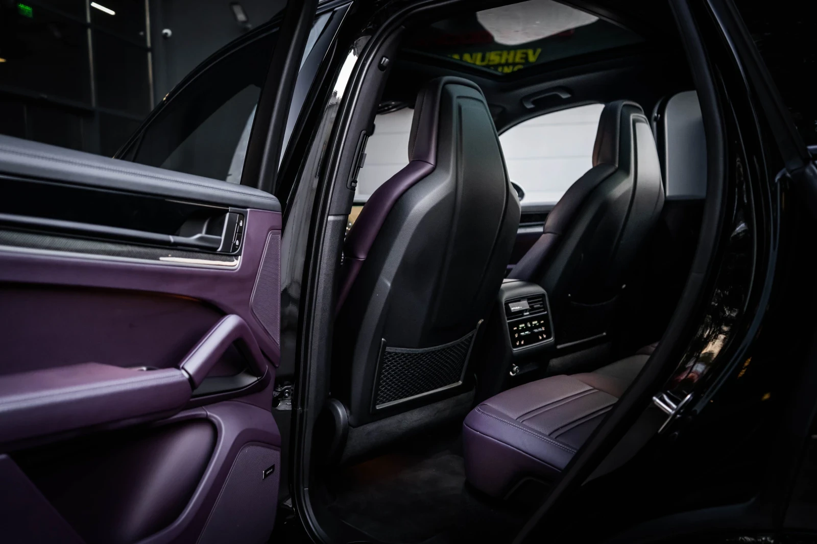 Porsche Cayenne Black Edition ПЕРФЕКТНА - изображение 10