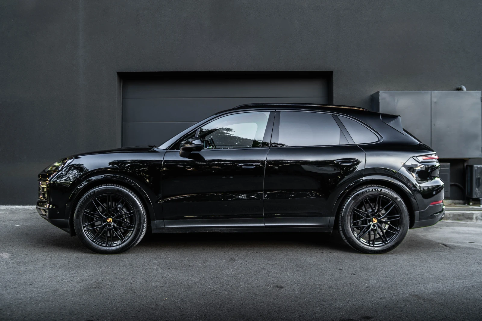 Porsche Cayenne Black Edition ПЕРФЕКТНА - изображение 3