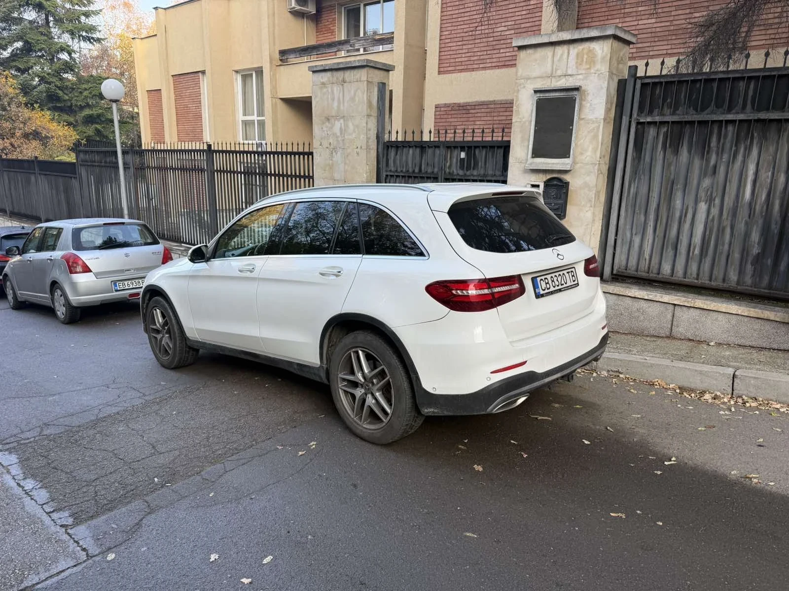 Mercedes-Benz GLC 300 GLC 300 4MATIC FULL EXTRA 9G-TRONIC PANORAMA 360 | Mobile.bg — изображение 9