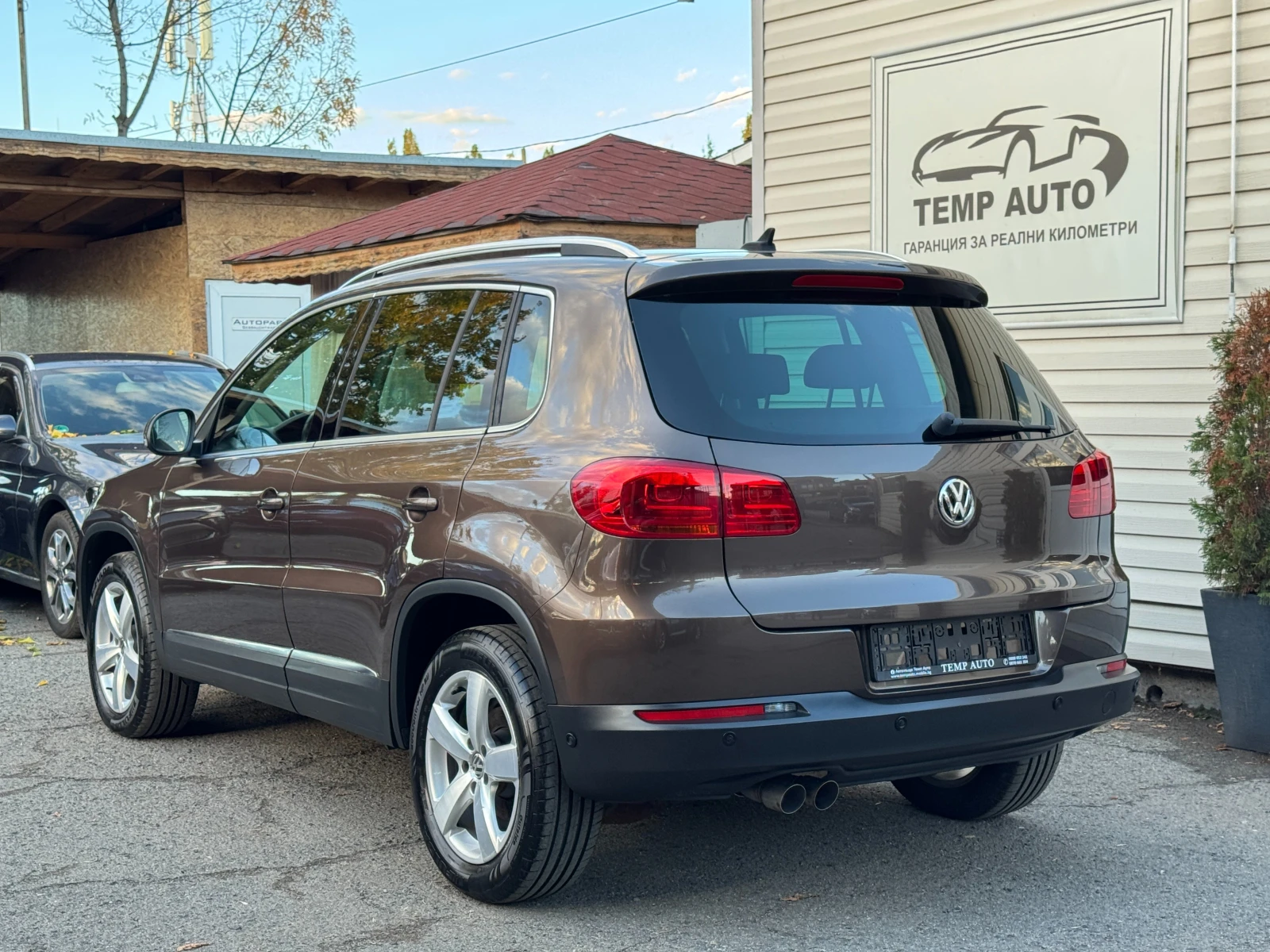 VW Tiguan 2.0TDI* 4x4* СЕРВИЗНА КНИЖКА С ПЪЛНА ИСТОРИЯ В VW  - изображение 5