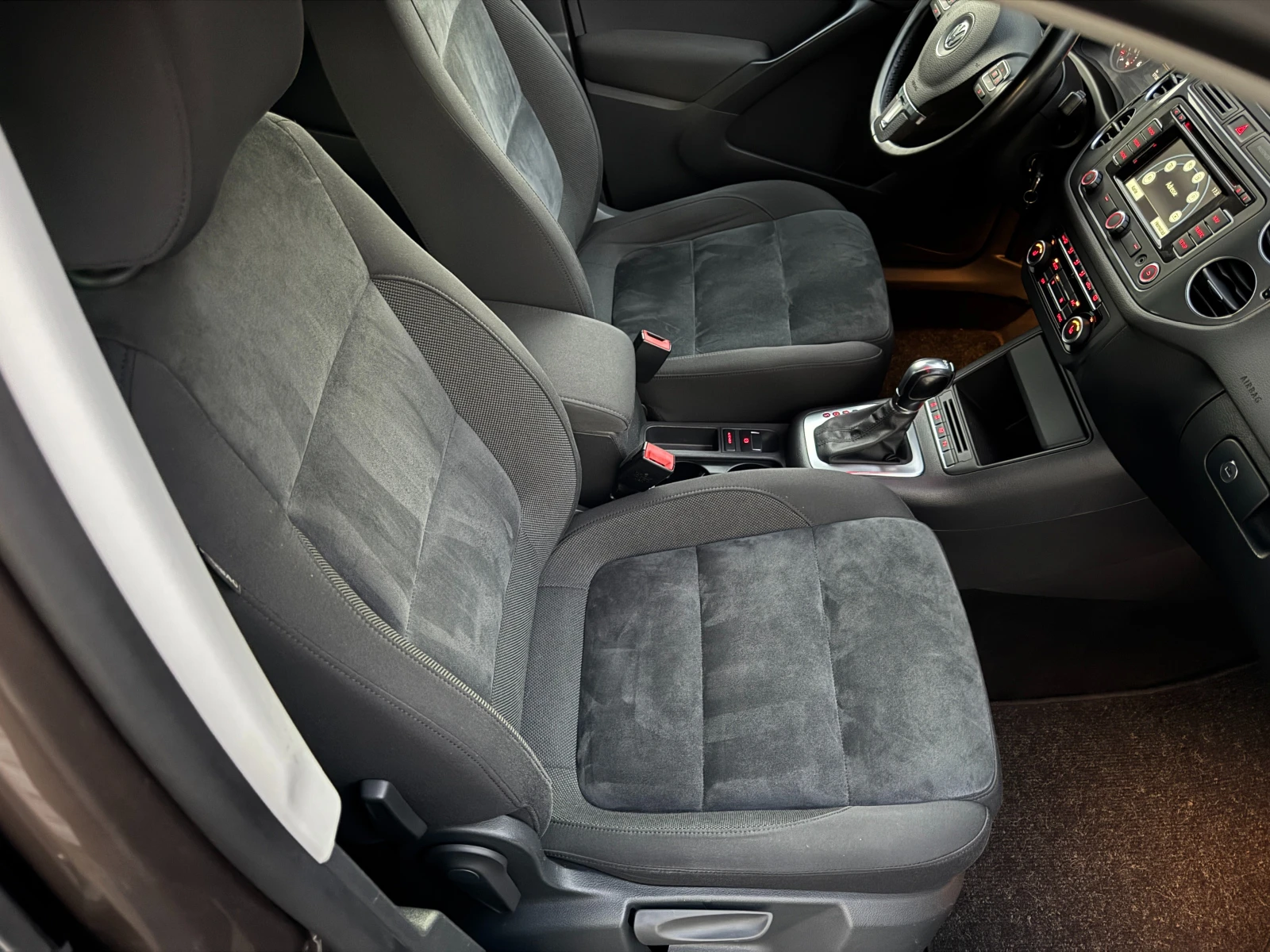 VW Tiguan 2.0TDI* 4x4*       VW  | Mobile.bg   13