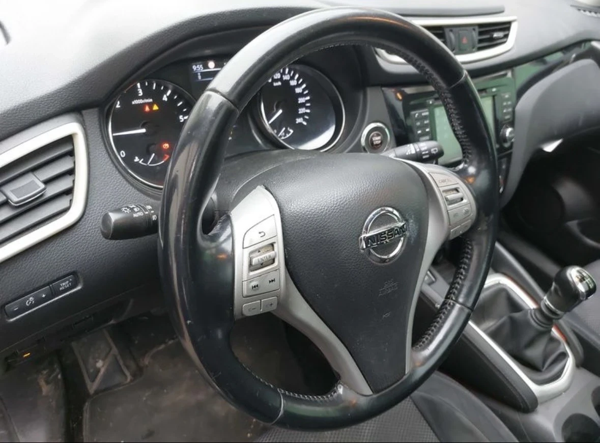 Nissan Qashqai 1.5 DCI Tekna , снимка 11 - Автомобили и джипове - 53771557