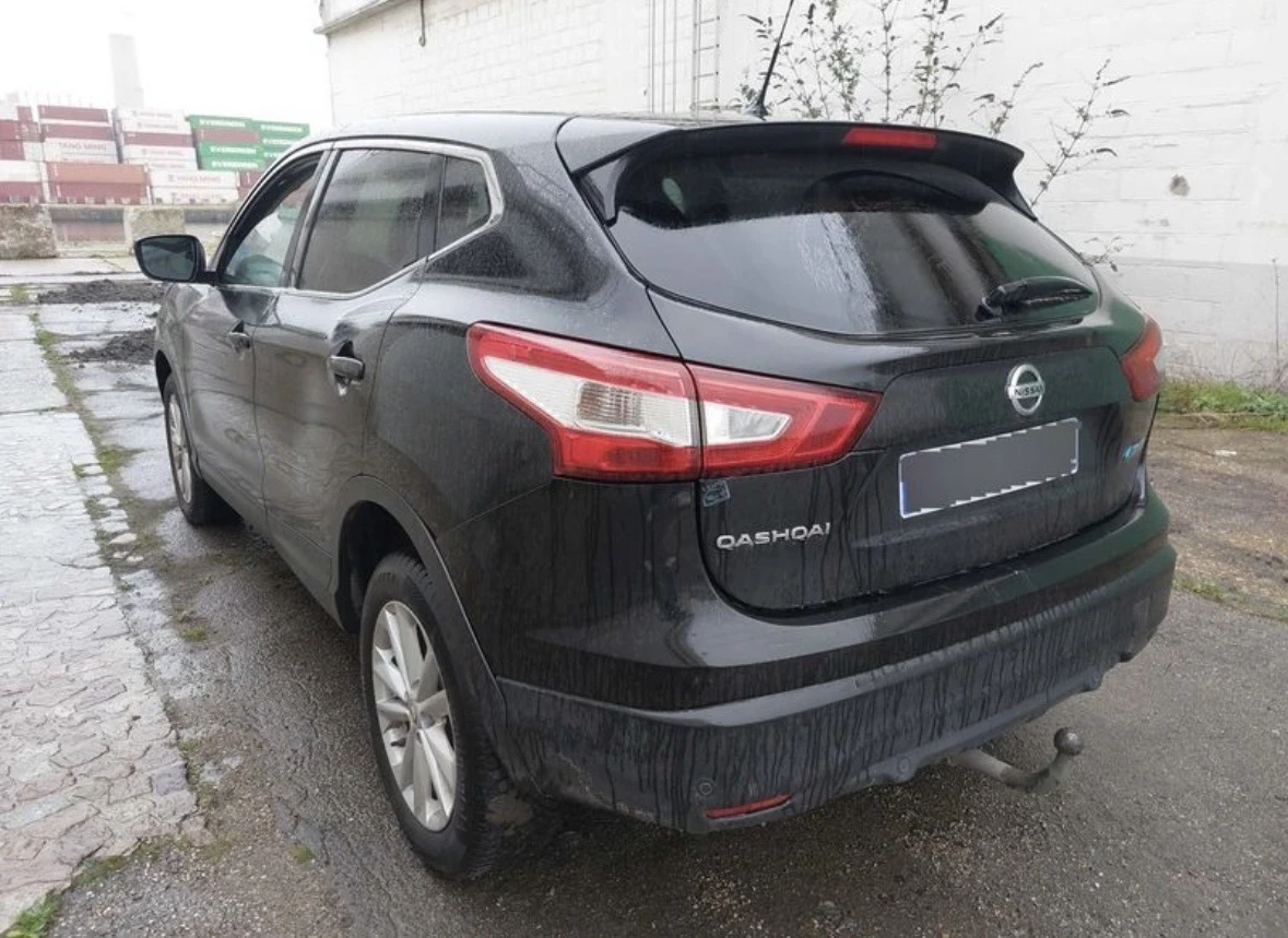 Nissan Qashqai 1.5 DCI Tekna , снимка 6 - Автомобили и джипове - 53771557