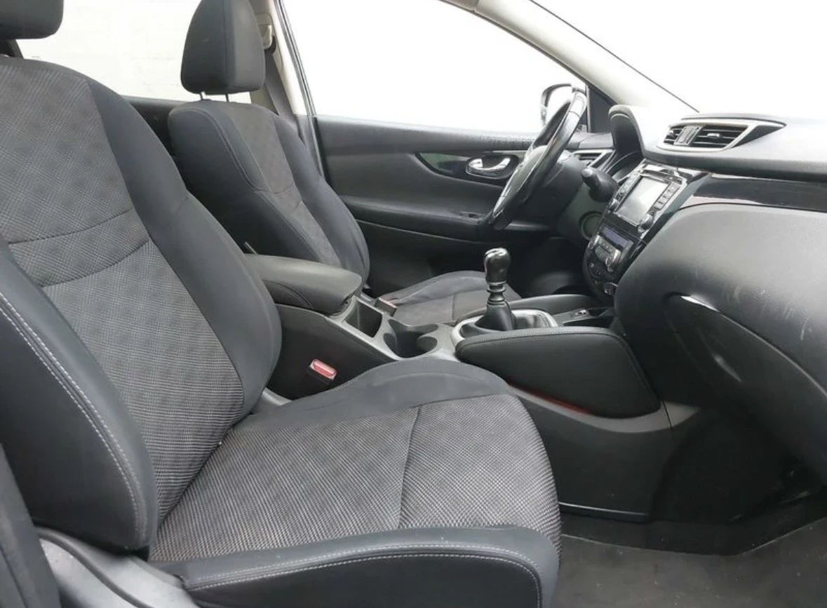 Nissan Qashqai 1.5 DCI Tekna , снимка 7 - Автомобили и джипове - 53771557