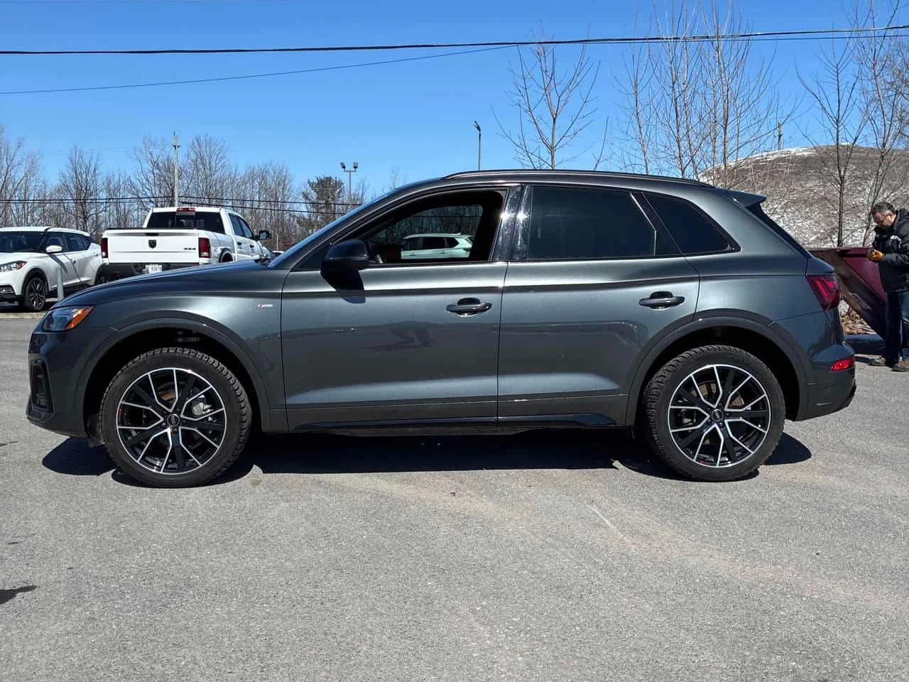 Audi Q5 * Progressiv * S-line* DISTRONIC* PANORAMA* , снимка 2 - Автомобили и джипове - 54001268