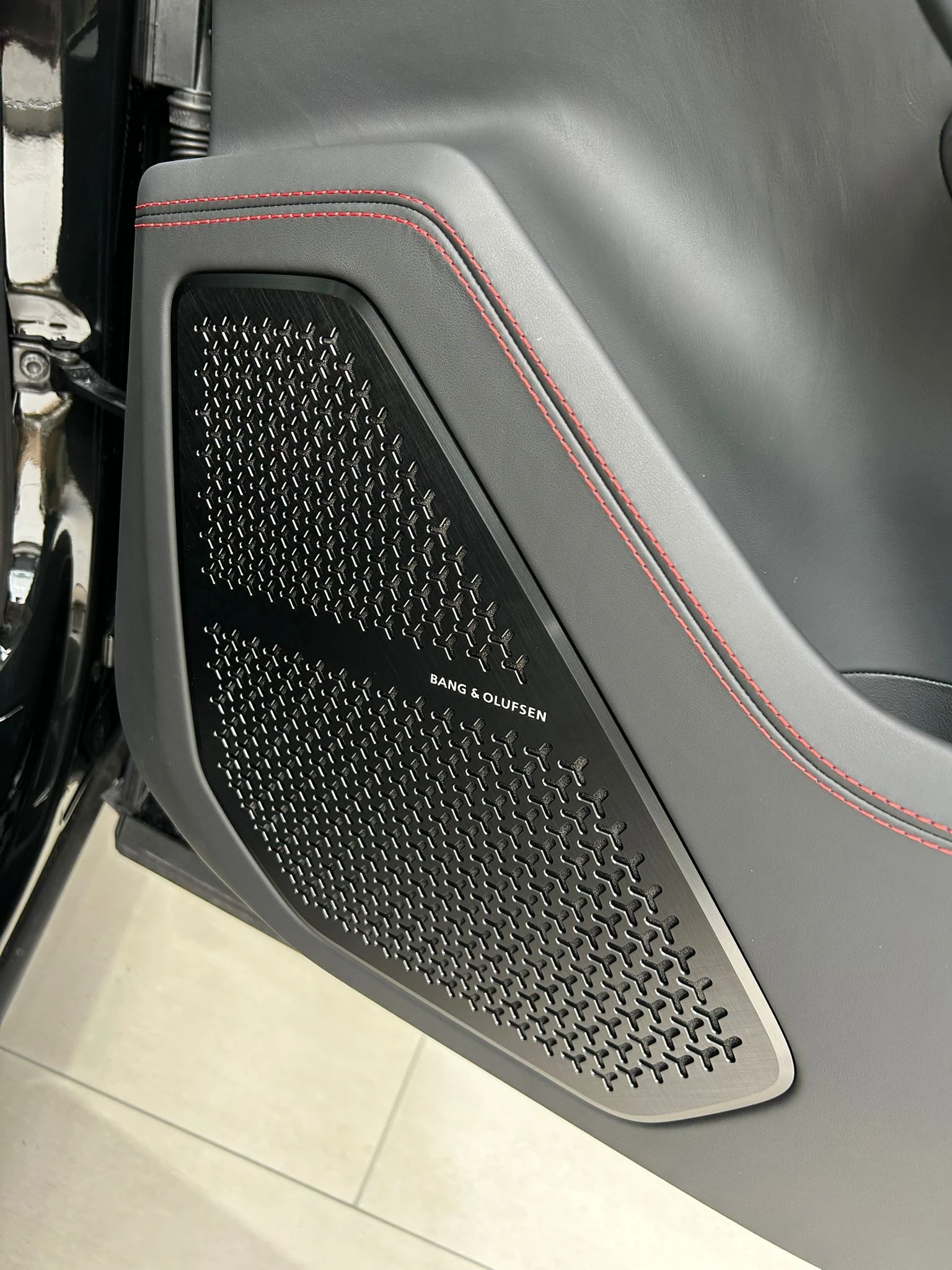 Lamborghini Urus S 4.0 V8 4WD Automatic , снимка 12 - Автомобили и джипове - 54043433