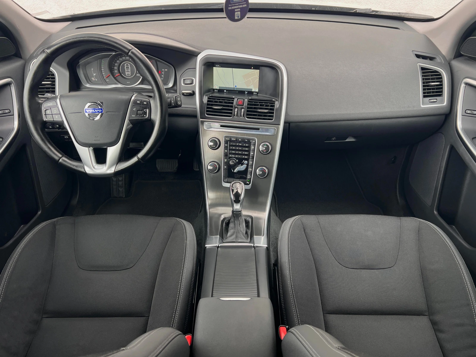 Volvo XC60 2.4d AWD 138000km, снимка 7 - Автомобили и джипове - 54662521