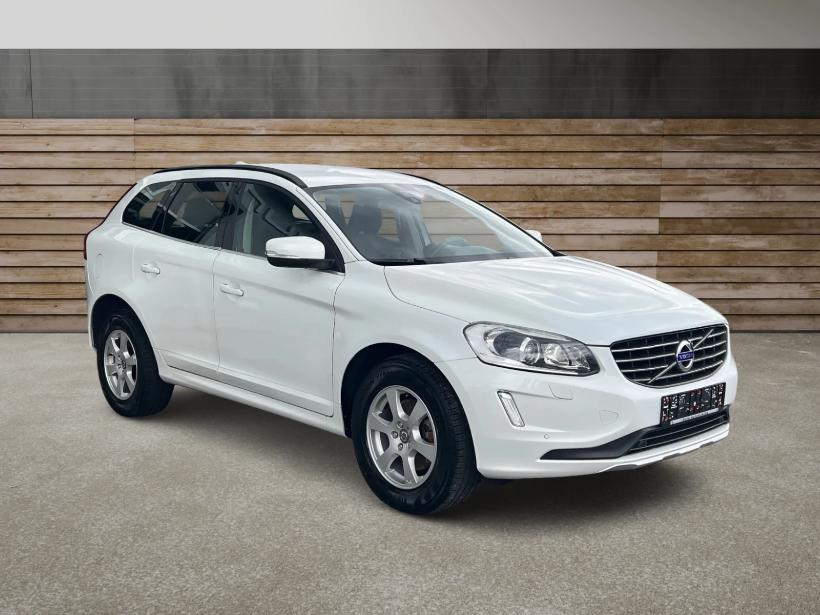 Volvo XC60 2.4d AWD 138000km, снимка 3 - Автомобили и джипове - 54662521