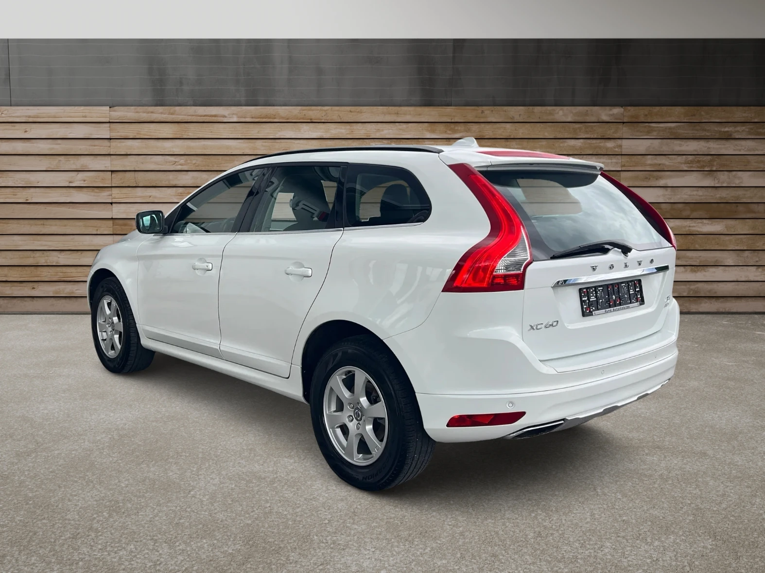 Volvo XC60 2.4d AWD 138000km, снимка 4 - Автомобили и джипове - 54662521