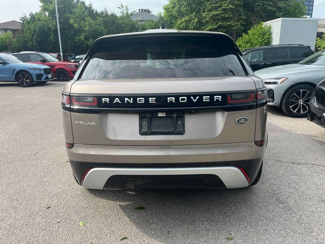 Land Rover Range Rover Velar | DISTRONIC | ПОДГРЕВ | ДВА КЛЮЧА | ПАНОРАМА | , снимка 4 - Автомобили и джипове - 54844831