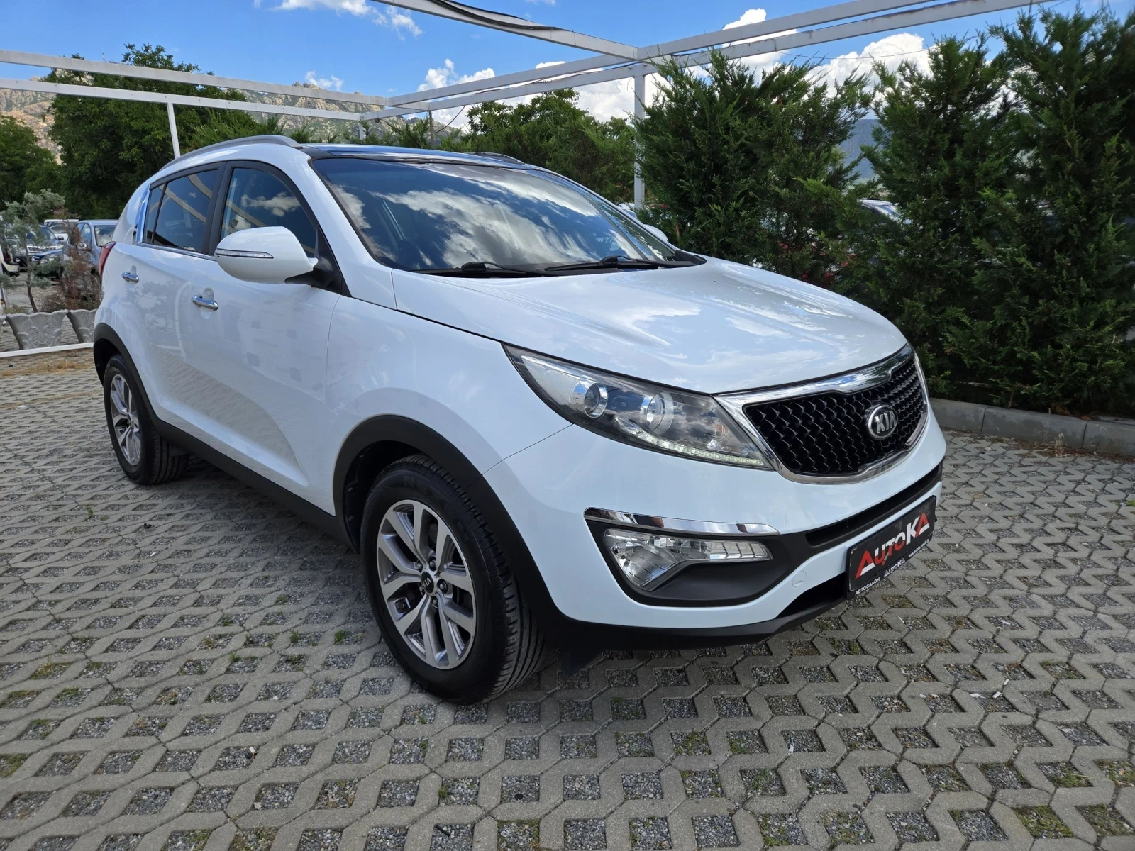 Kia Sportage 1.7CRDI-116кс= 6ck= FACE= PANO= NAVI= CAMERA, снимка 2 - Автомобили и джипове - 55233592