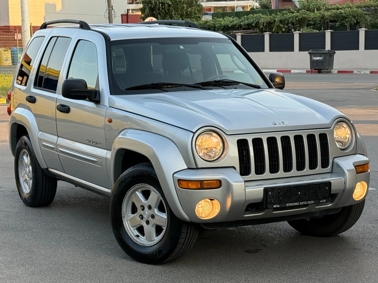 Jeep Cherokee 2.5CRD Климатик/4х4/Кожа/Внос Италия