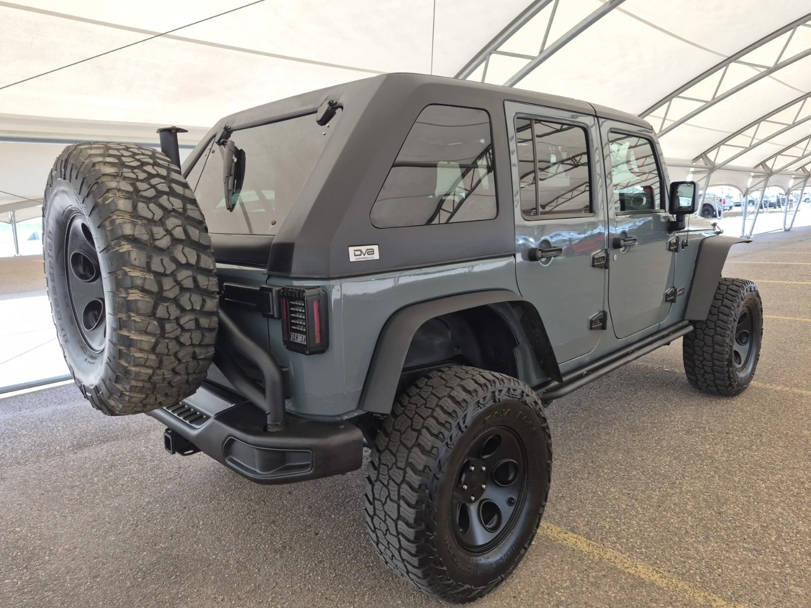 Jeep Wrangler * RUBICON 10TH ANNIVERSARY * АВТОКРЕДИТ* , снимка 3 - Автомобили и джипове - 55927376