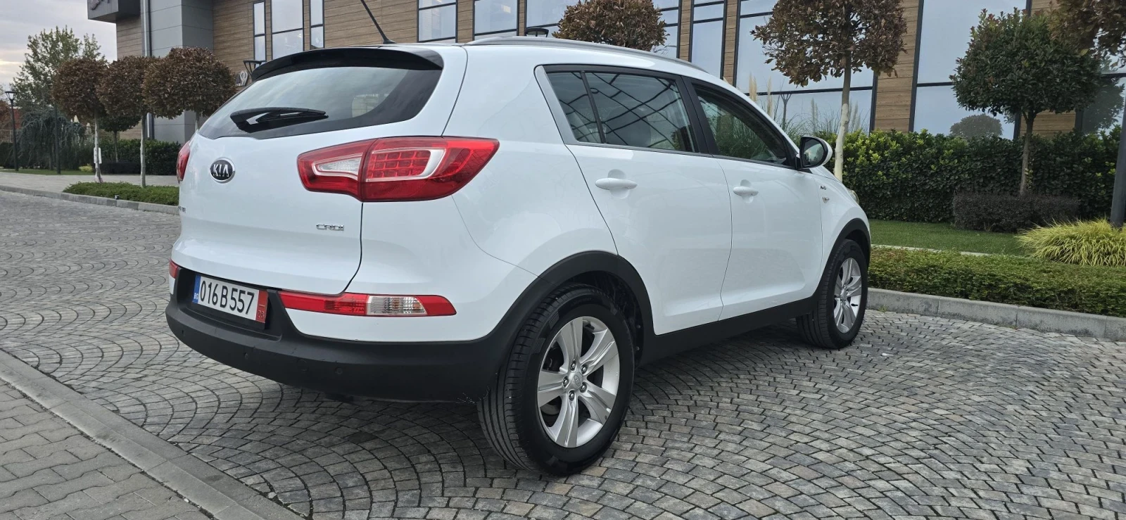 Kia Sportage 2.0 CRDI* AWD* 136�.�.* ������* GT-line* �������� | Mobile.bg � ����������� 6