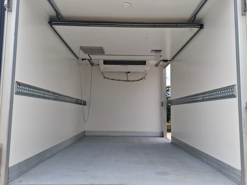 Iveco Daily Euro6B/220V/Климатик, снимка 12 - Бусове и автобуси - 52138844