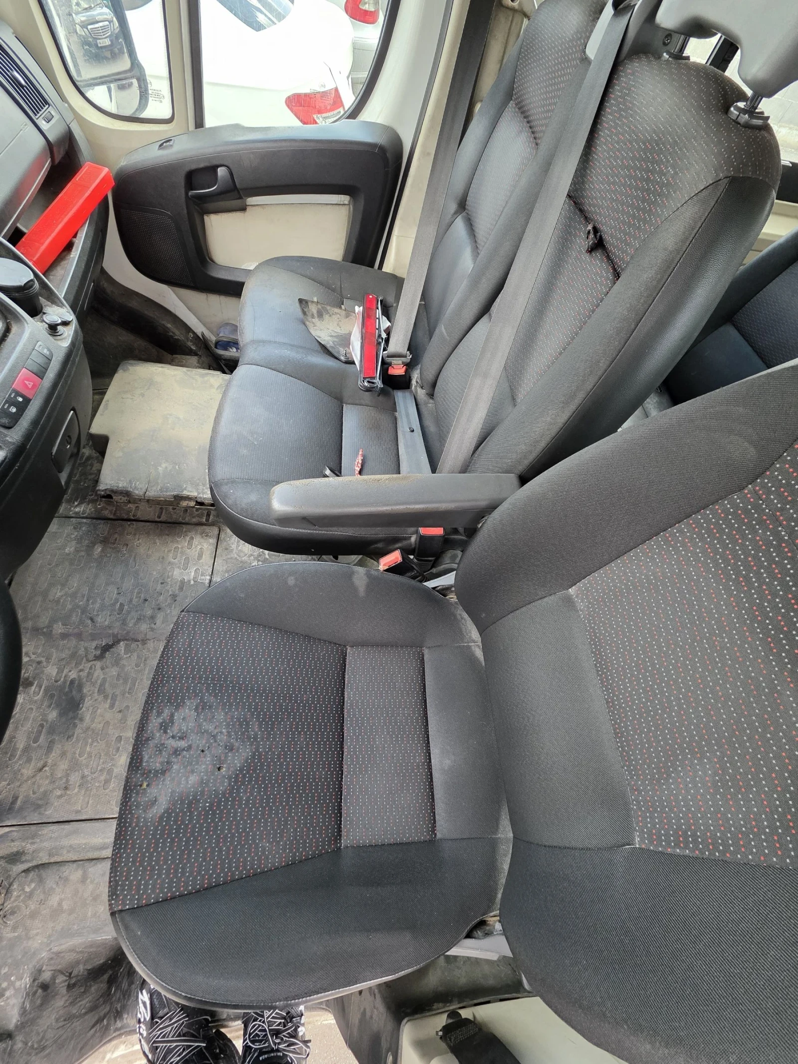 Peugeot Boxer 2.2 - изображение 10