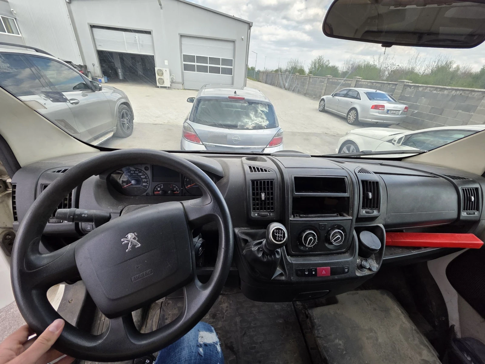 Peugeot Boxer 2.2 - изображение 9