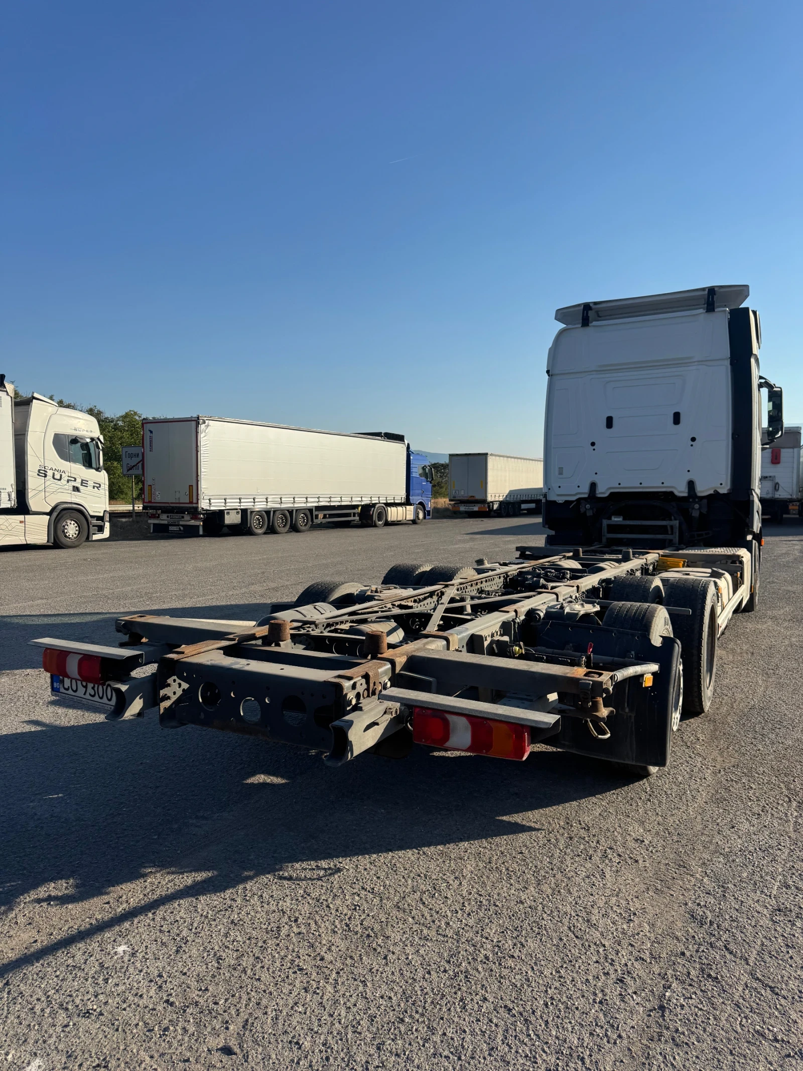 Mercedes-Benz Actros 2542 BDF 6x2 euro6, снимка 3 - Камиони - 55929993