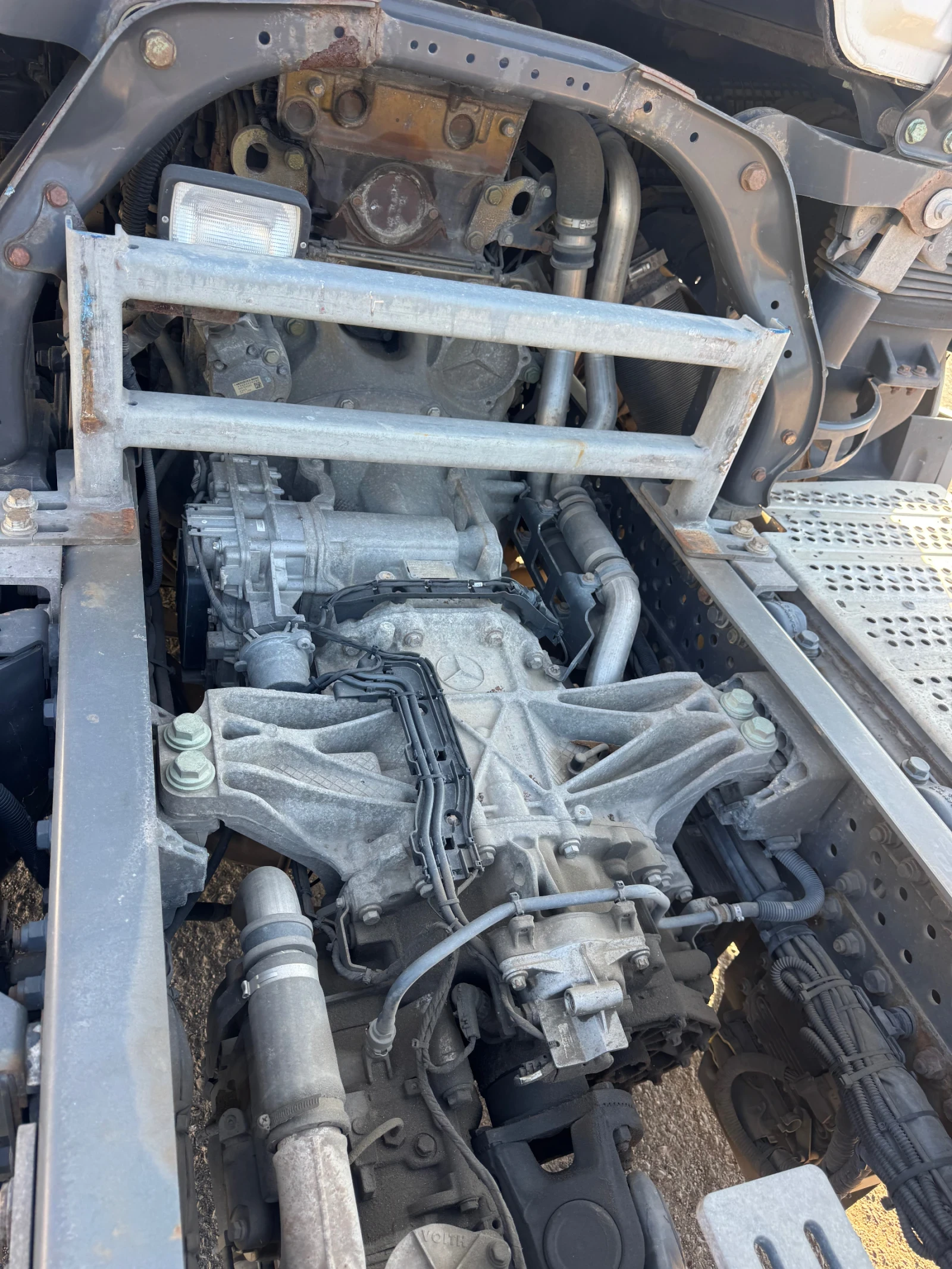 Mercedes-Benz Actros 2542 BDF 6x2 euro6, снимка 8 - Камиони - 55929993