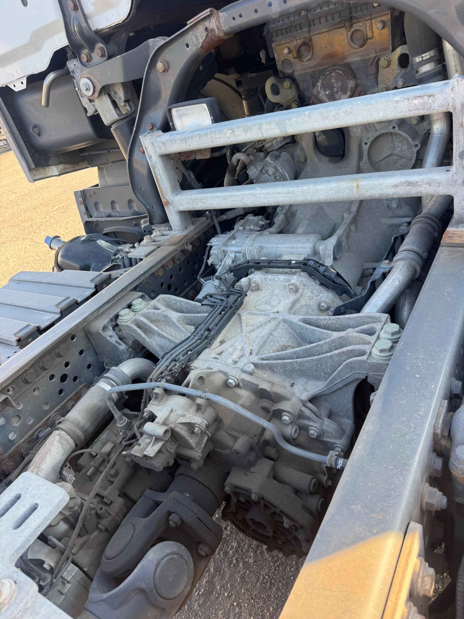 Mercedes-Benz Actros 2542 BDF 6x2 euro6, снимка 7 - Камиони - 55929993